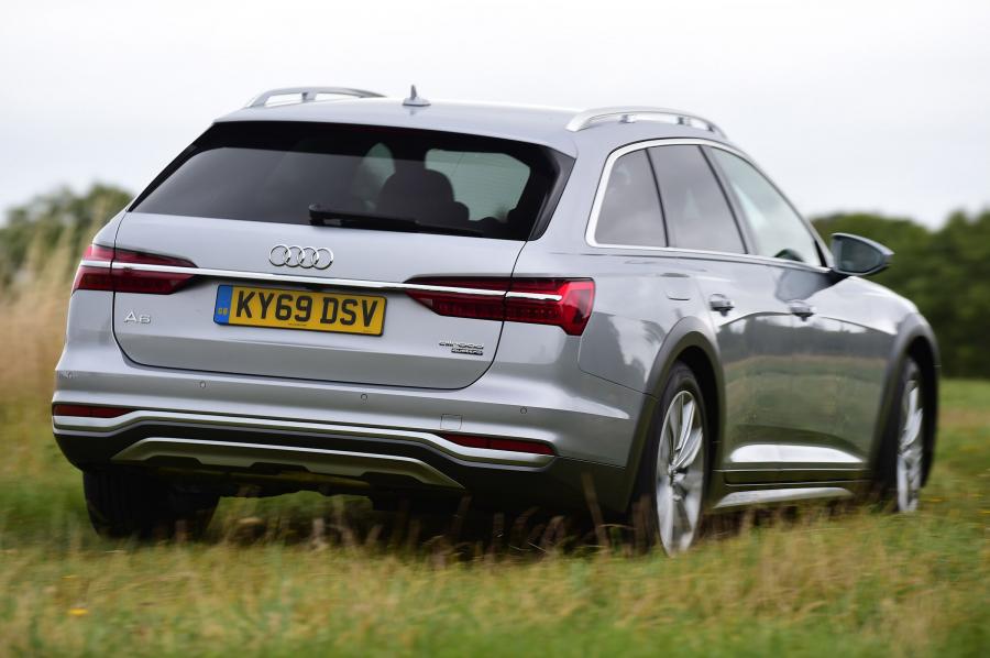  Audi A6 45 TDI Allroad Quattro (C8) 2019 года  (UK) (фото 15 из 19)